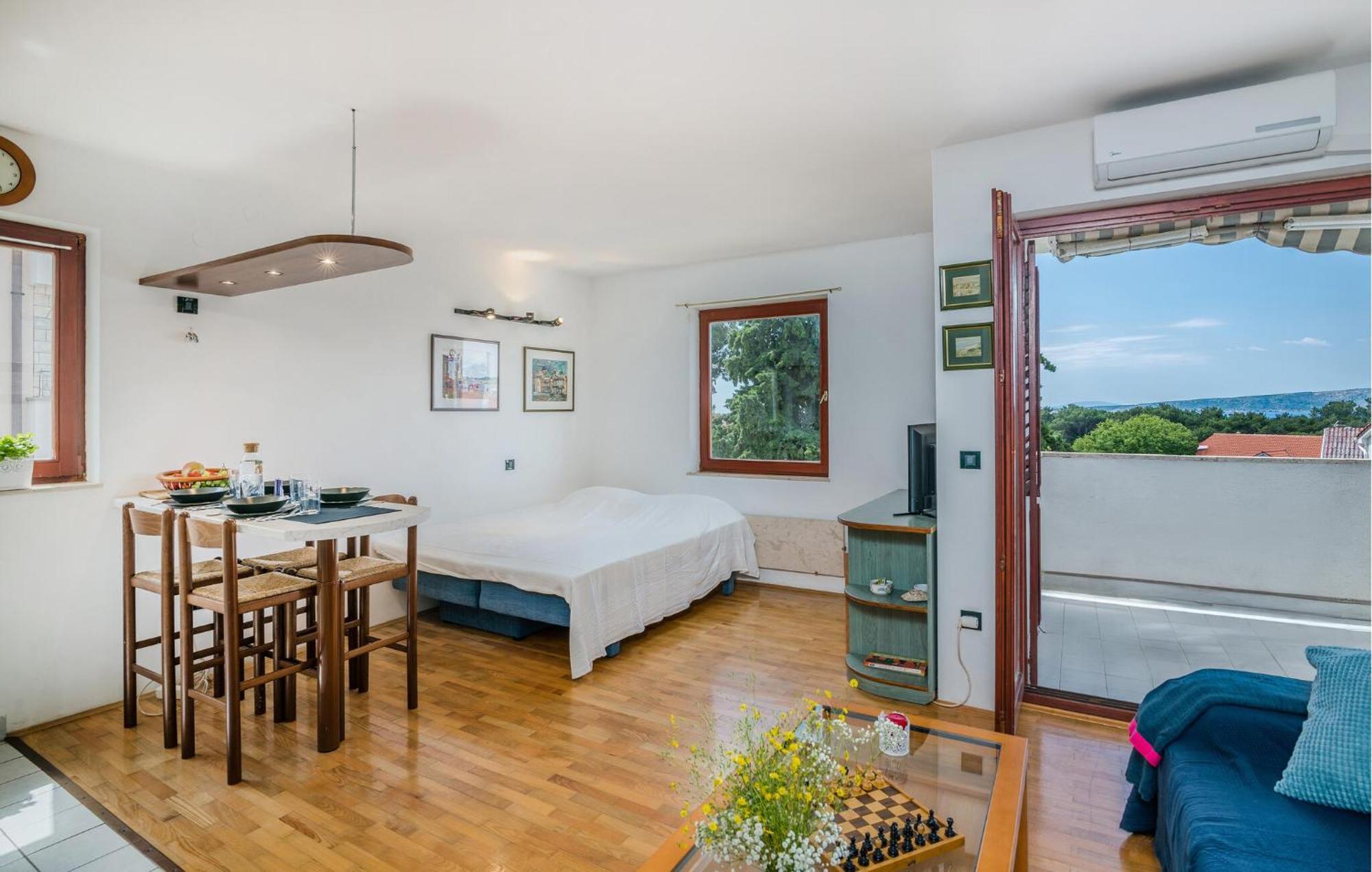 Amazing Apartment In Krk With Kitchen Krk Town Exterior foto